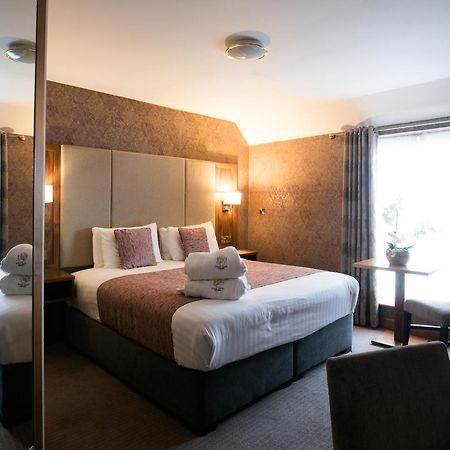 בונדוראן Holyrood Hotel - Leisure Centre & The Spa At Orchids מראה חיצוני תמונה
