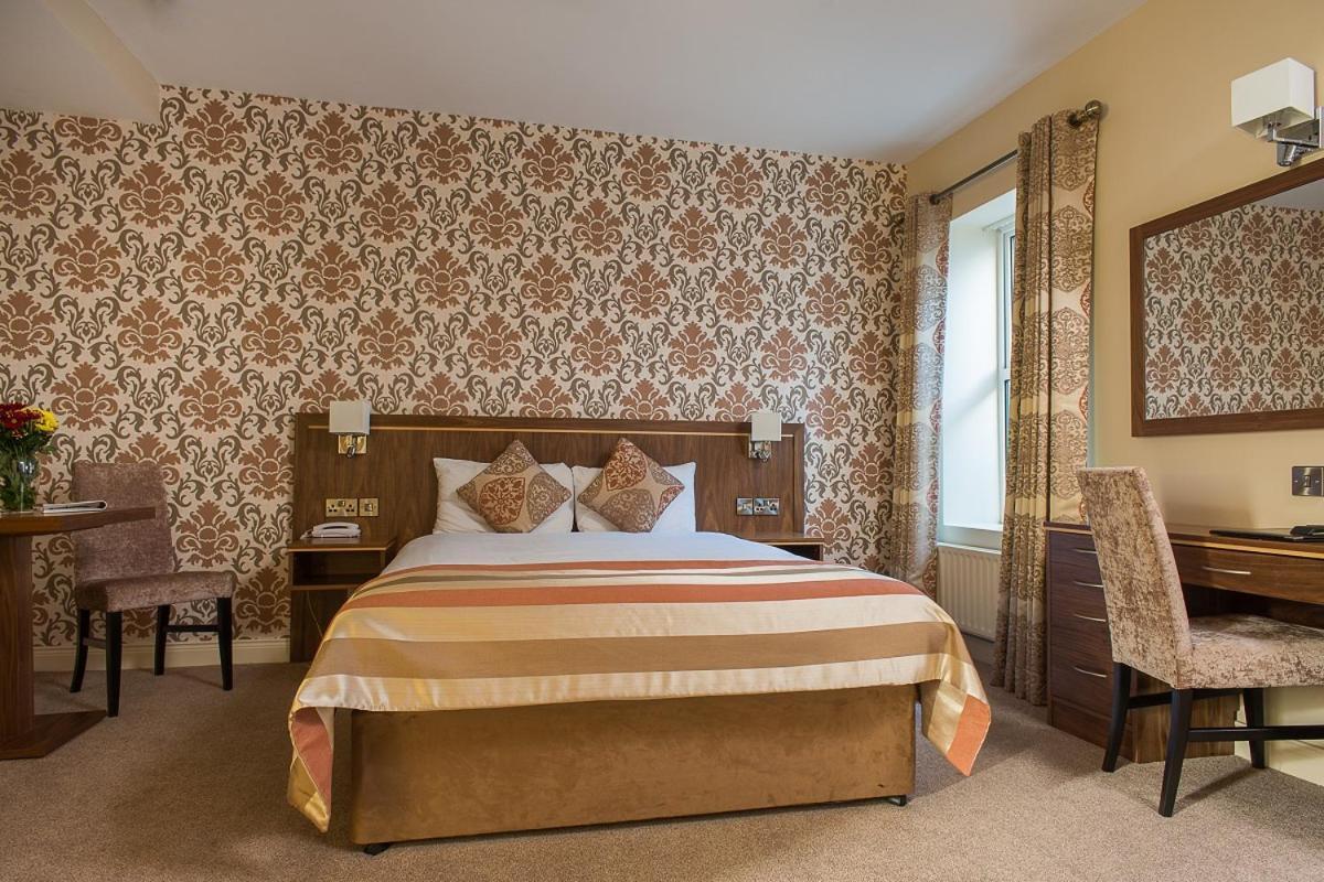 בונדוראן Holyrood Hotel - Leisure Centre & The Spa At Orchids מראה חיצוני תמונה