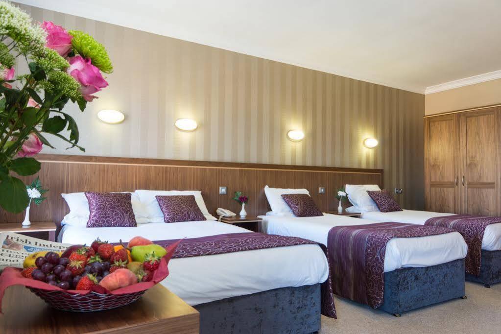 בונדוראן Holyrood Hotel - Leisure Centre & The Spa At Orchids מראה חיצוני תמונה